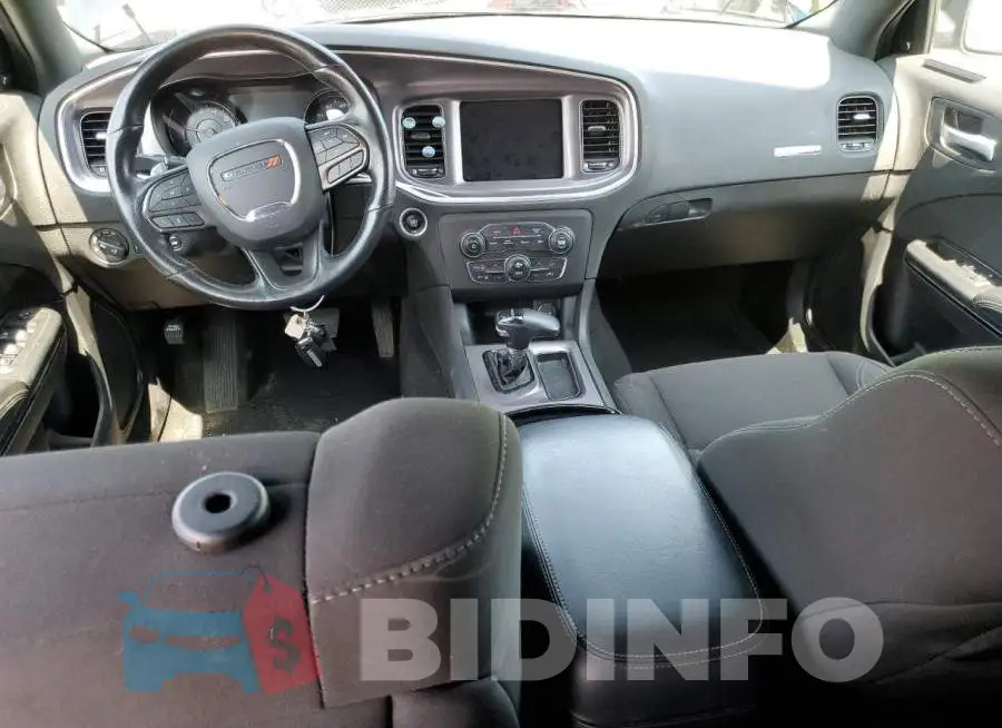 2C3CDXJG1LH155618 Photo# 8