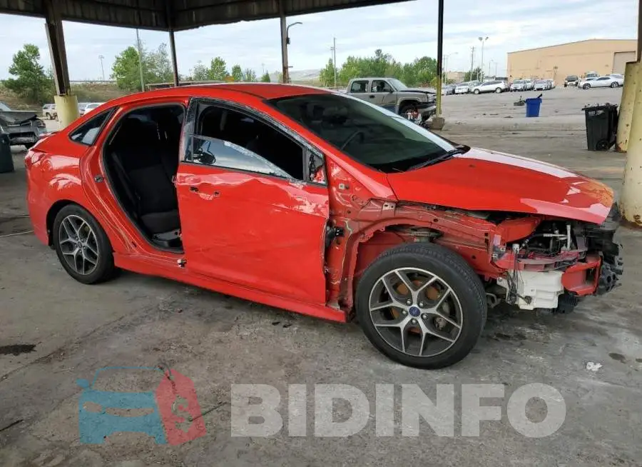 1FADP3F23GL401855 Photo# 4
