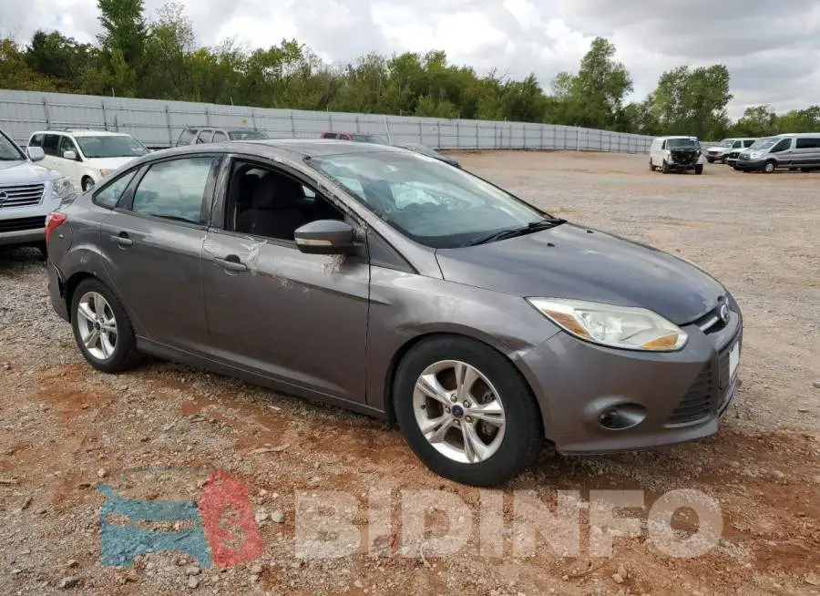 1FADP3F2XEL312507 Photo# 4