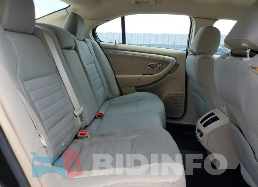 1FAHP2D86HG110943 Photo# 10