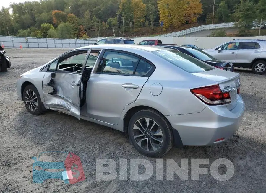 19XFB2F82FE225162 Photo# 2