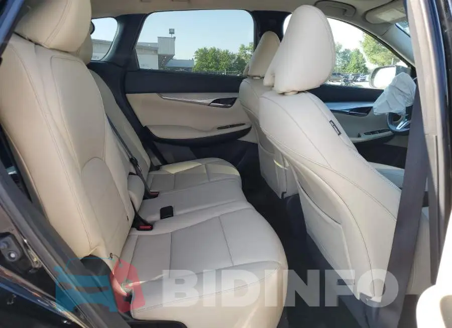 3PCAJ5M36LF117042 Photo# 11