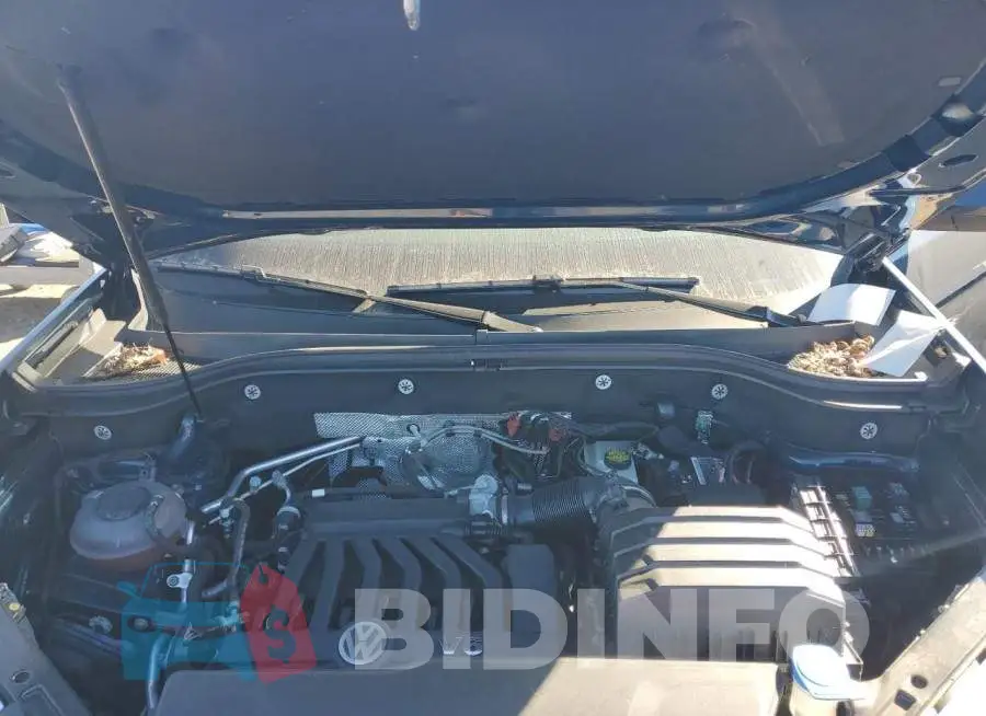 1V2MR2CA9KC599990 Photo# 12