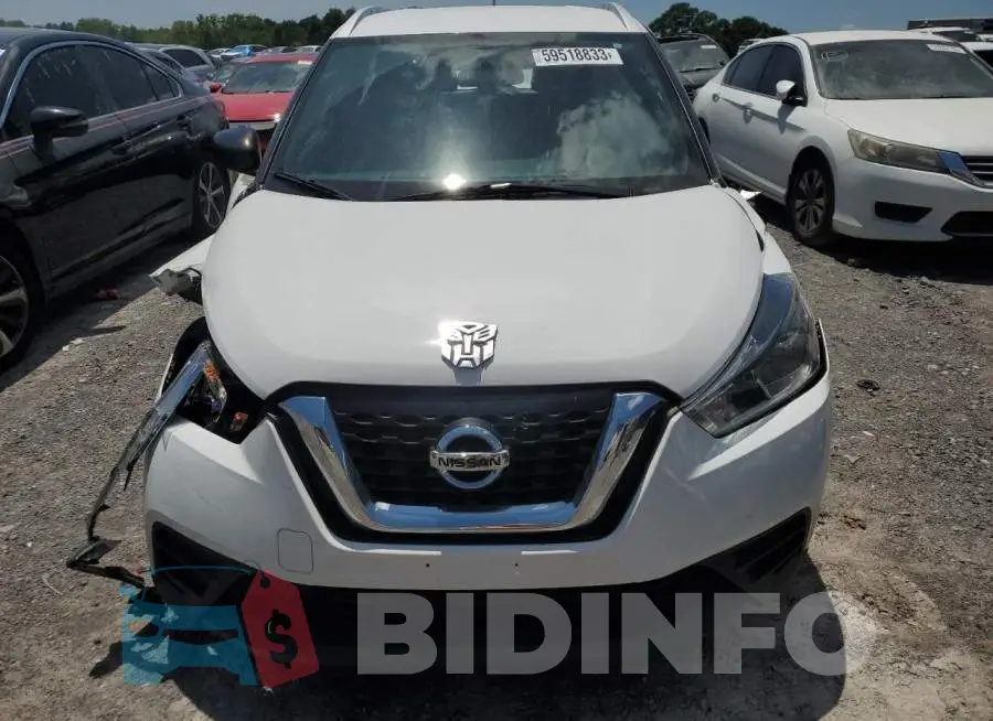 3N1CP5CU4JL531374 Photo# 5