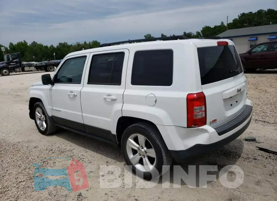 1C4NJPFB8FD264895 Photo# 2