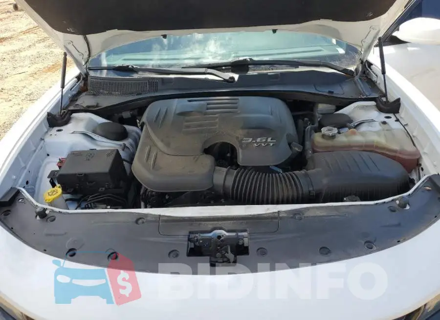 2C3CDXHG8FH897556 Photo# 11