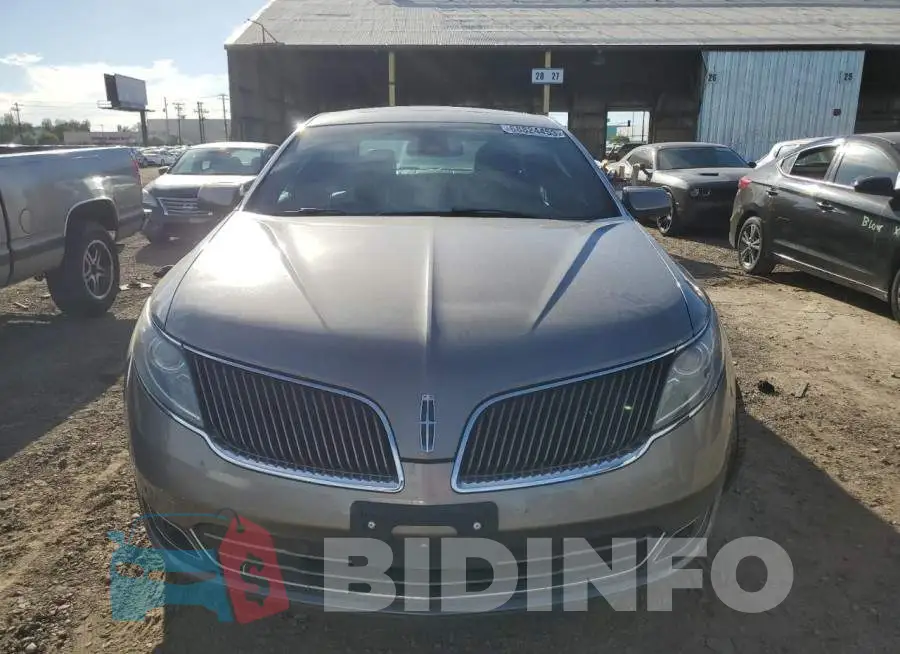 1LNHL9FT7FG603894 Photo# 5