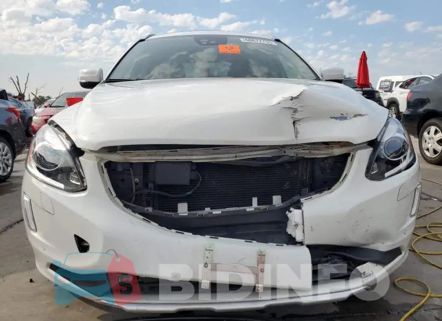 YV440MDM0F2731382 Photo# 5