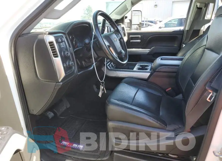 1GC1KWE83FF530873 Photo# 7