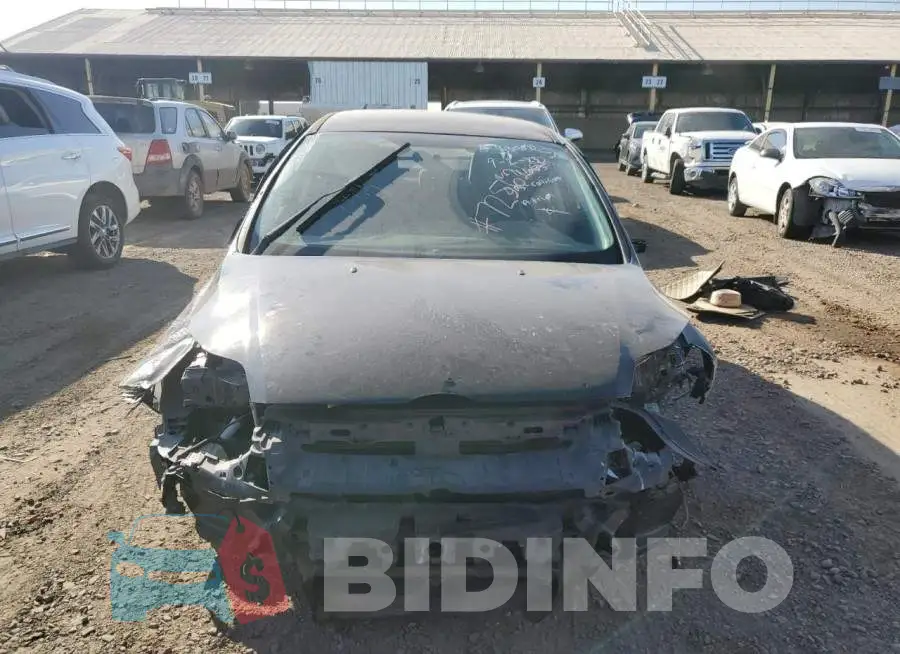 1FADP3F2XEL111075 Photo# 5