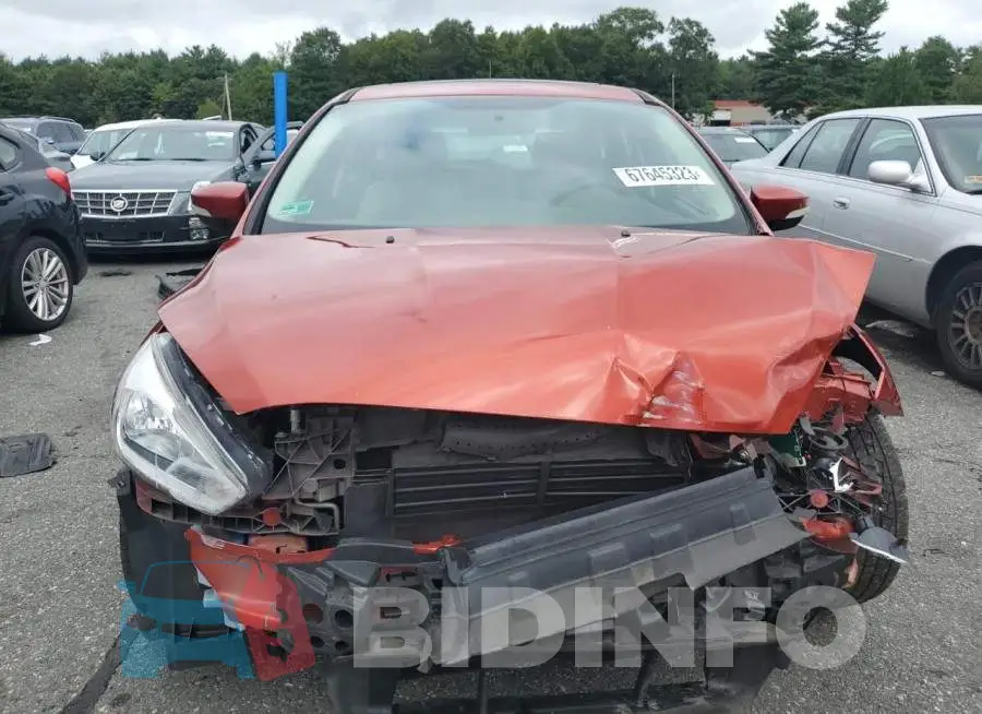 1FADP3N20JL327075 Photo# 5