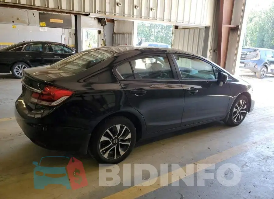 19XFB2F88FE099096 Photo# 3