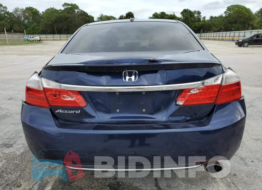 1HGCR2F85EA152161 Photo# 6