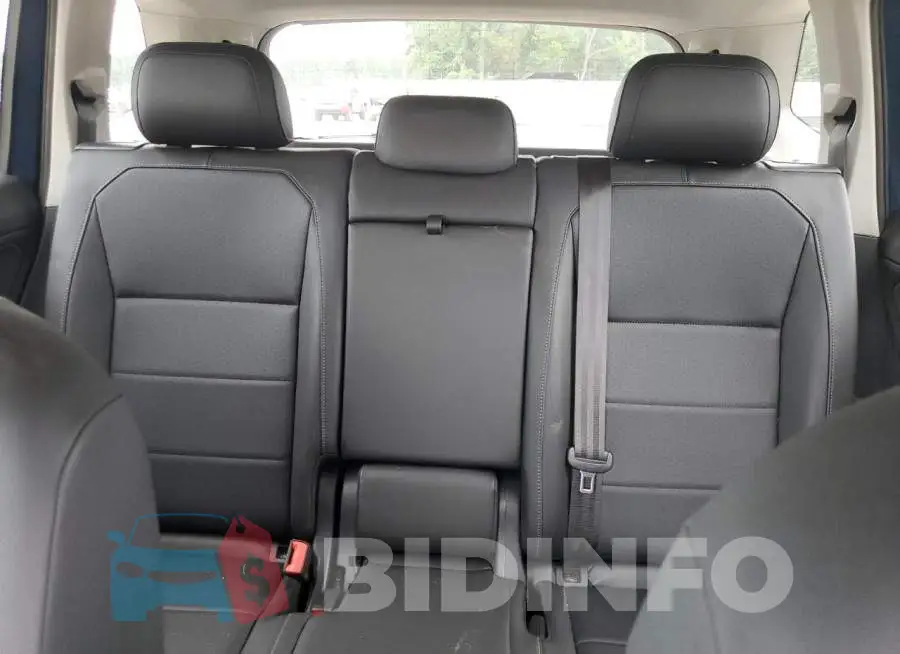 3VV3B7AX7KM063383 Photo# 10