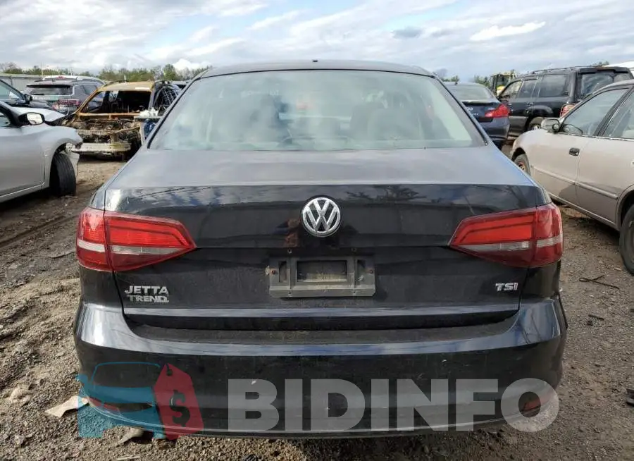 3VW2B7AJ4HM374684 Photo# 6