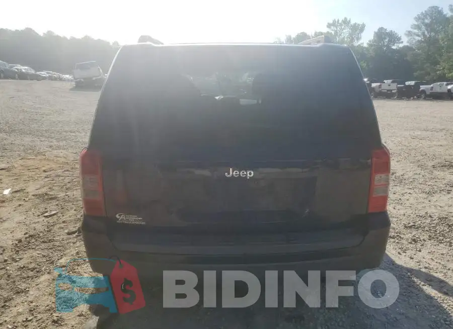 1C4NJPBA5ED545662 Photo# 6