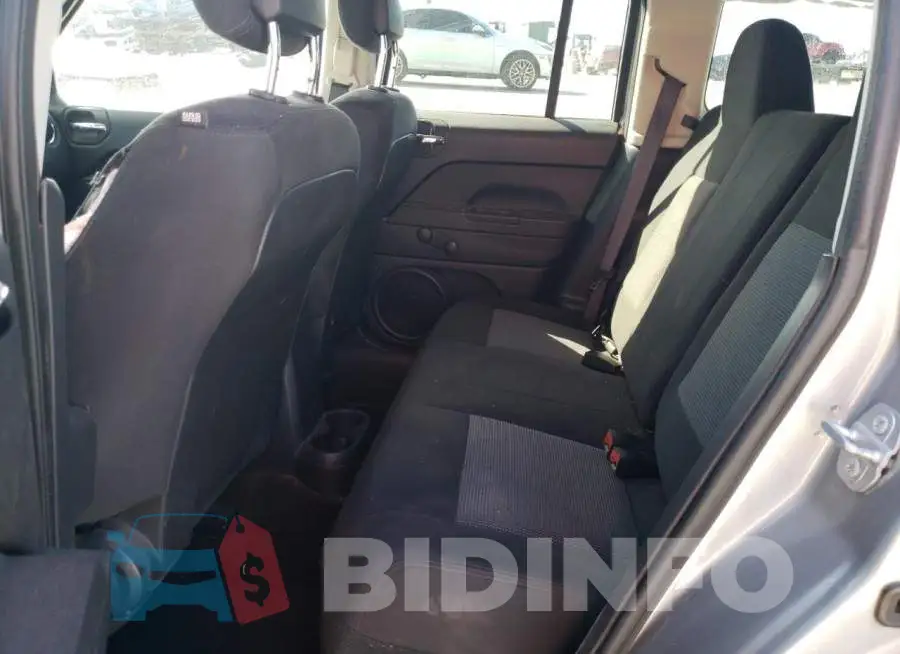 1C4NJPBB6HD166893 Photo# 11