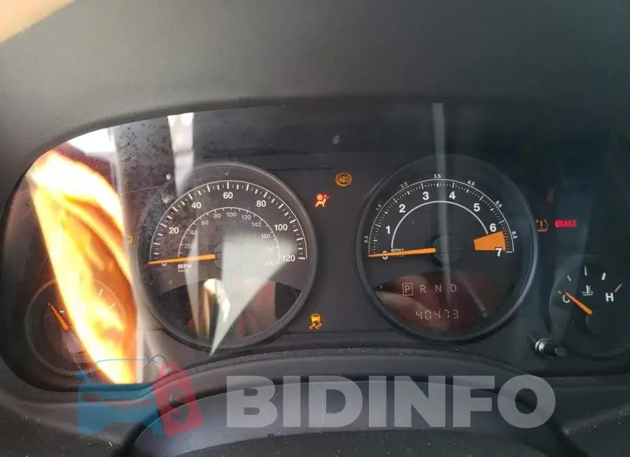 1C4NJPFA7HD118904 Photo# 9
