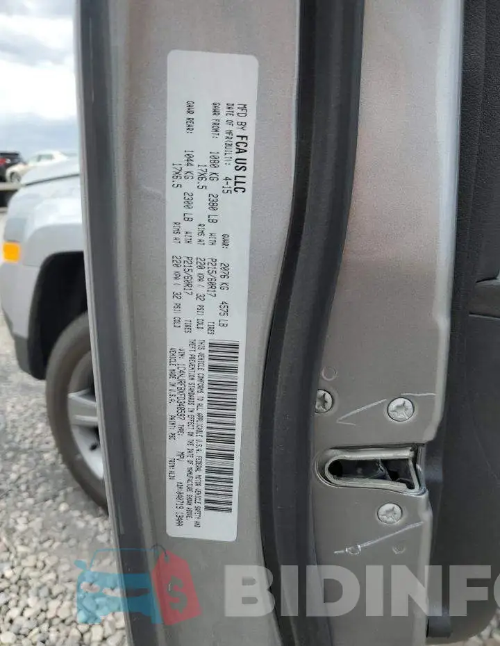 1C4NJRFBXFD348597 Photo# 12
