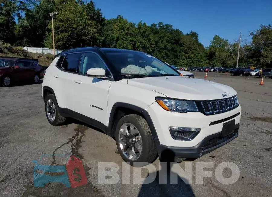 3C4NJDCB2LT227950 Photo# 4