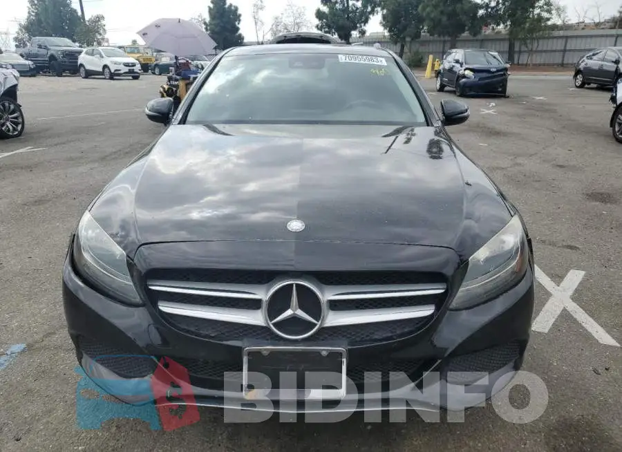 55SWF4HB2GU158176 Photo# 5