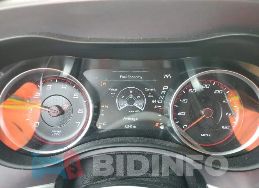 2C3CDXCT5KH558218 Photo# 9