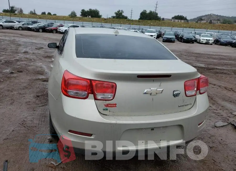 1G11E5SL4EF283896 Photo# 6