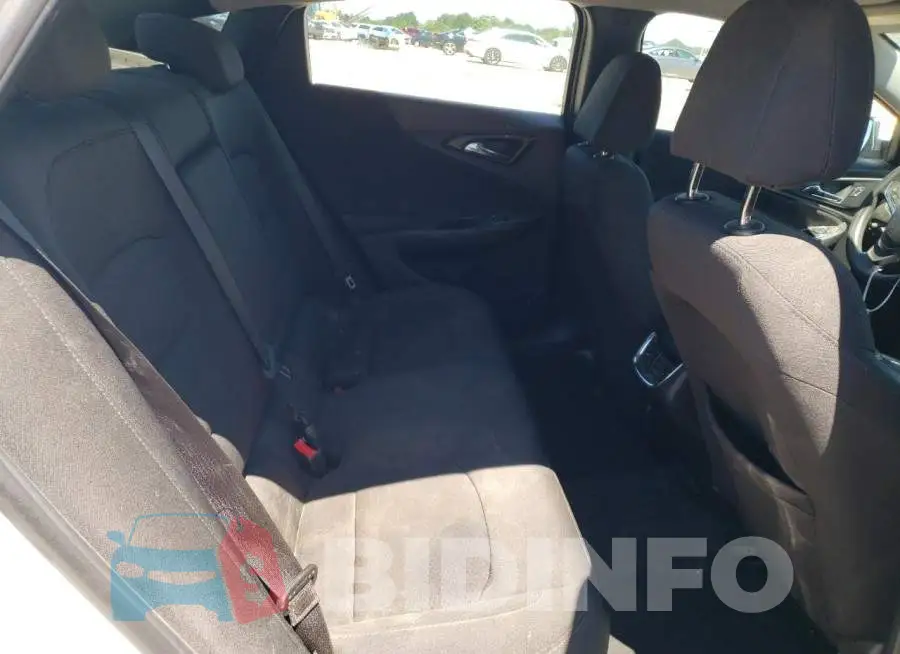 1G1ZD5ST1JF250094 Photo# 10