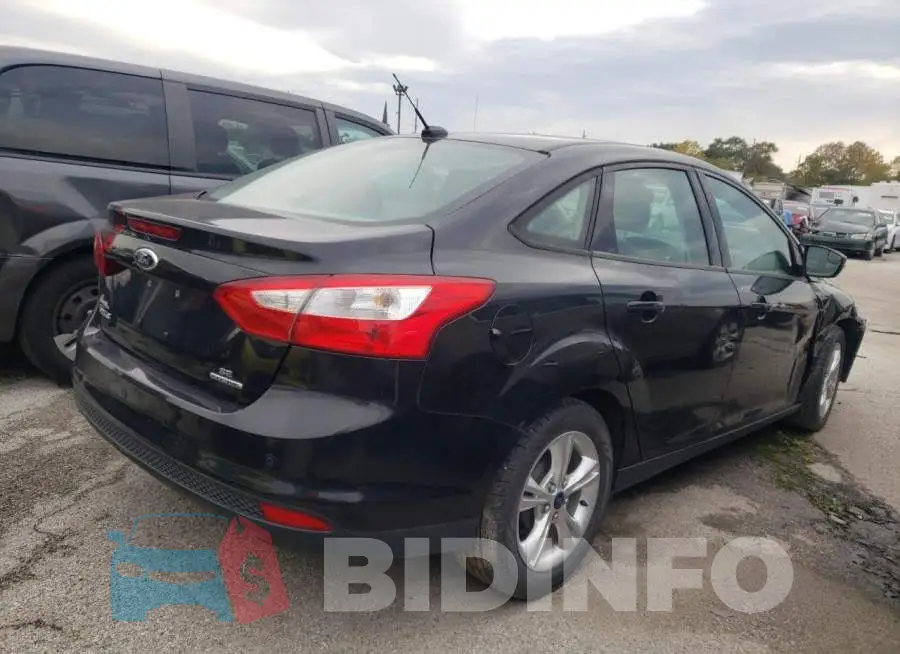1FADP3F24EL272747 Photo# 3