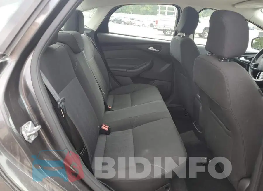1FADP3F24FL328199 Photo# 10