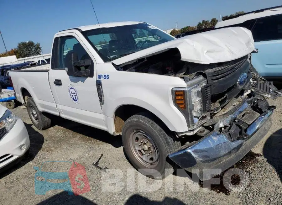1FTBF2A63KEG76177 Photo# 4