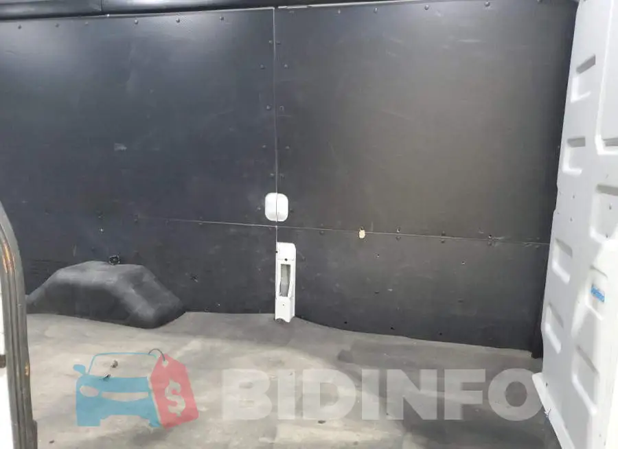 1FTBF4XG2JKB50621 Photo# 11