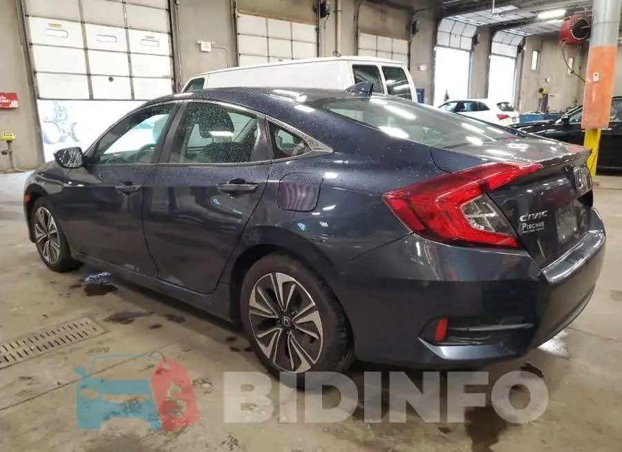 19XFC1F31GE028674 Photo# 2