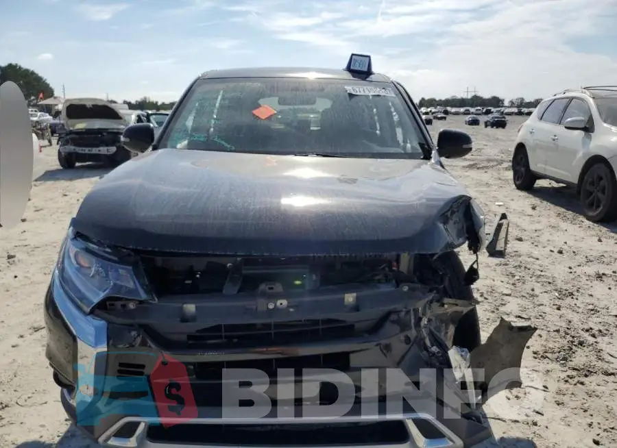 JA4AD3A33KZ004653 Photo# 5