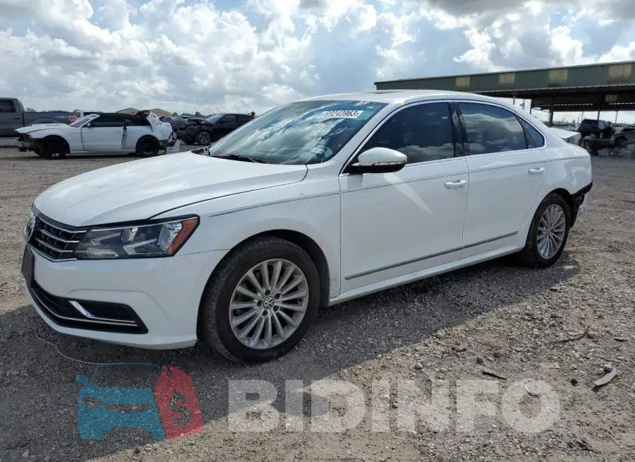 1VWBS7A36GC010798 Photo# 1