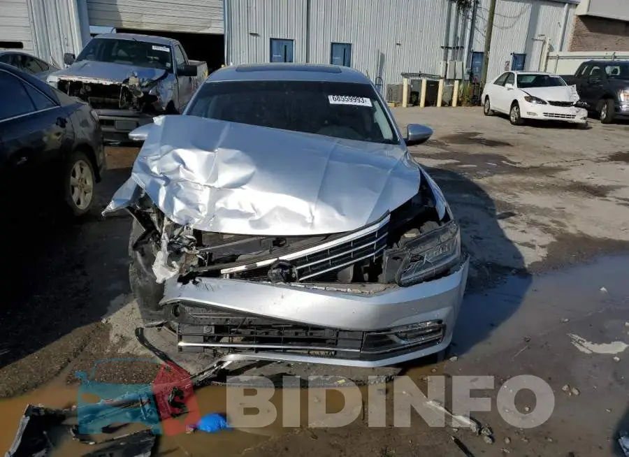 1VWGT7A34HC076111 Photo# 5