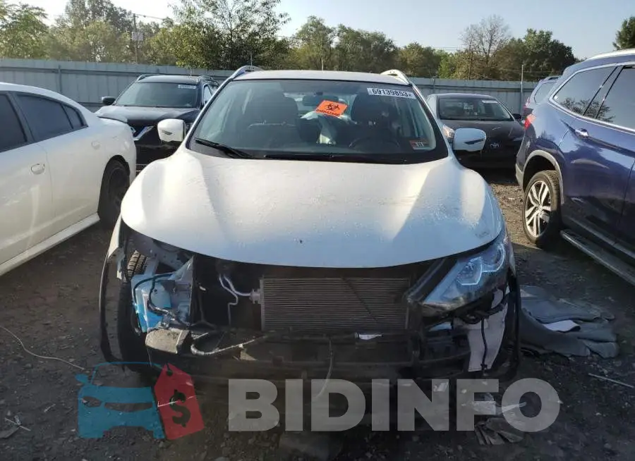 JN1BJ1CRXHW127629 Photo# 5