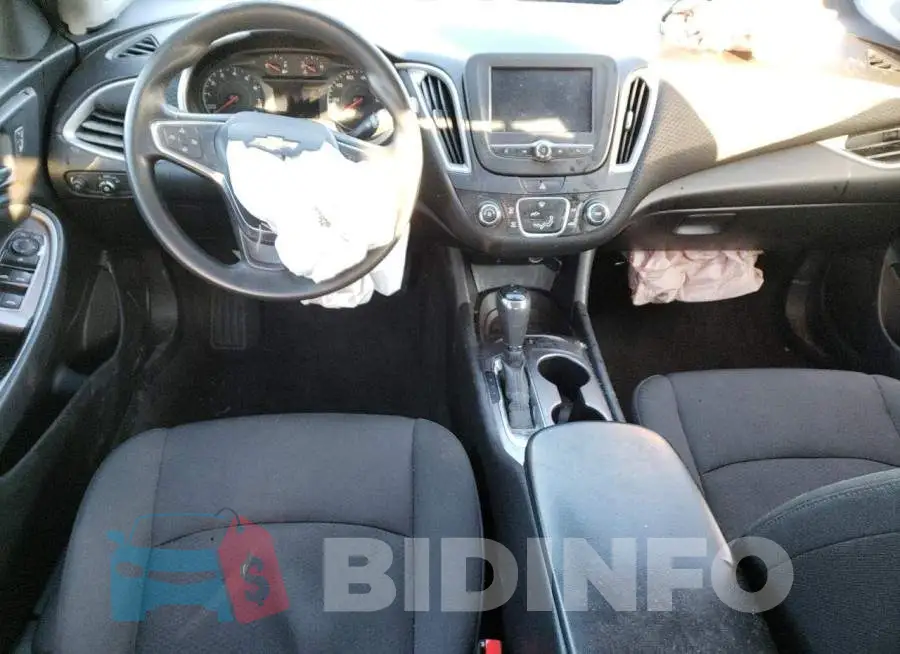 1G1ZB5ST7JF233094 Photo# 8