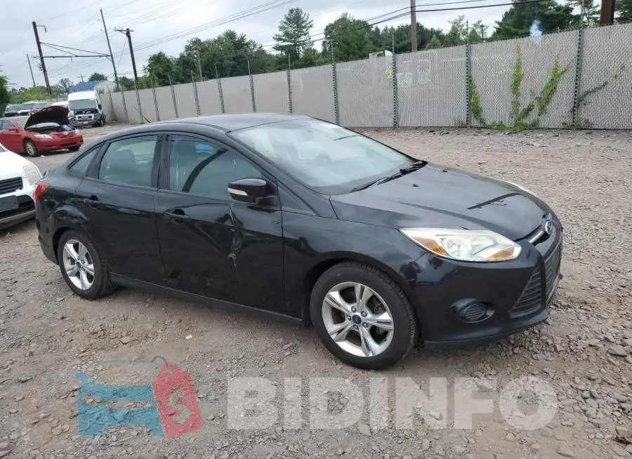 1FADP3F23EL137419 Photo# 4