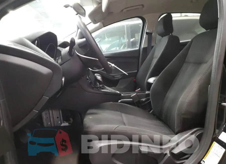 1FADP3F24JL287713 Photo# 7