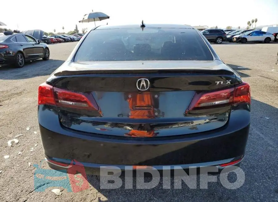 19UUB2F57HA003964 Photo# 6