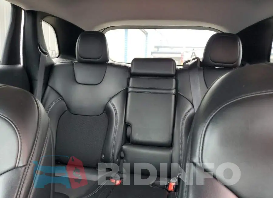 1C4PJLLBXKD110706 Photo# 10