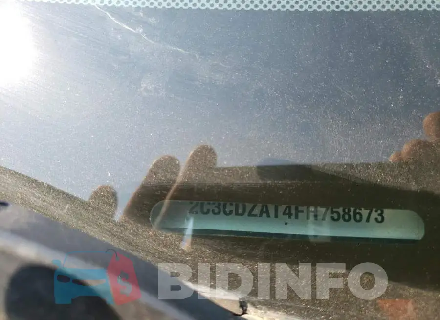 2C3CDZAT4FH758673 Photo# 13