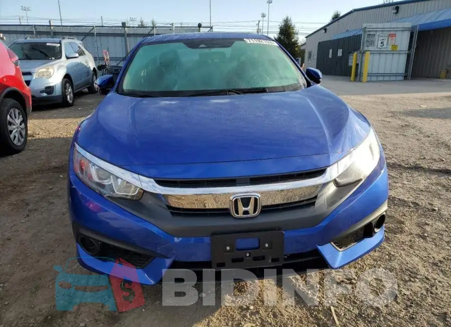 19XFC2F83GE081085 Photo# 5