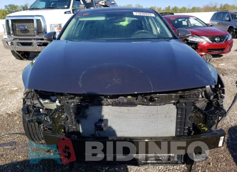 5XXGT4L36JG218821 Photo# 5