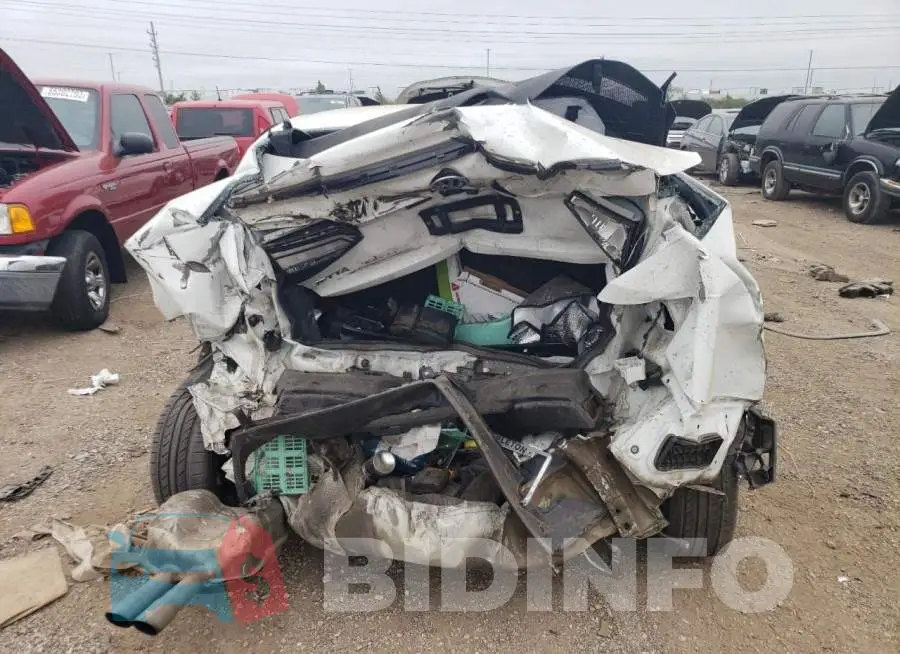 3VWD17AJ5GM273681 Photo# 6