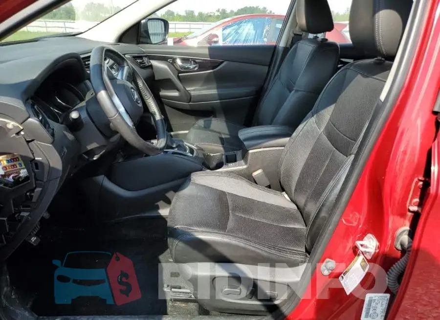 JN1BJ1CRXHW109308 Photo# 7