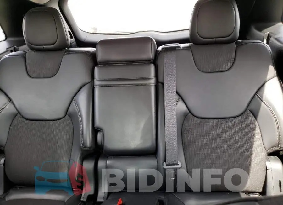 1C4PJLLB2JD511892 Photo# 10