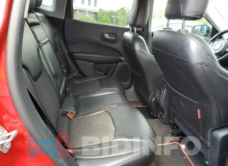 3C4NJDDB6JT413051 Photo# 11