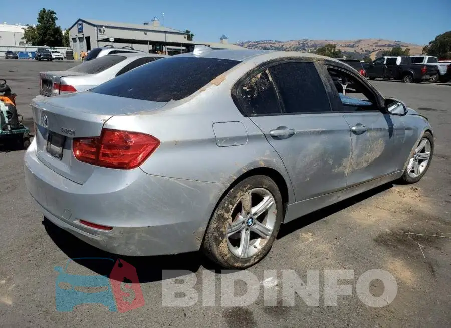 WBA3B1C58FK137444 Photo# 3